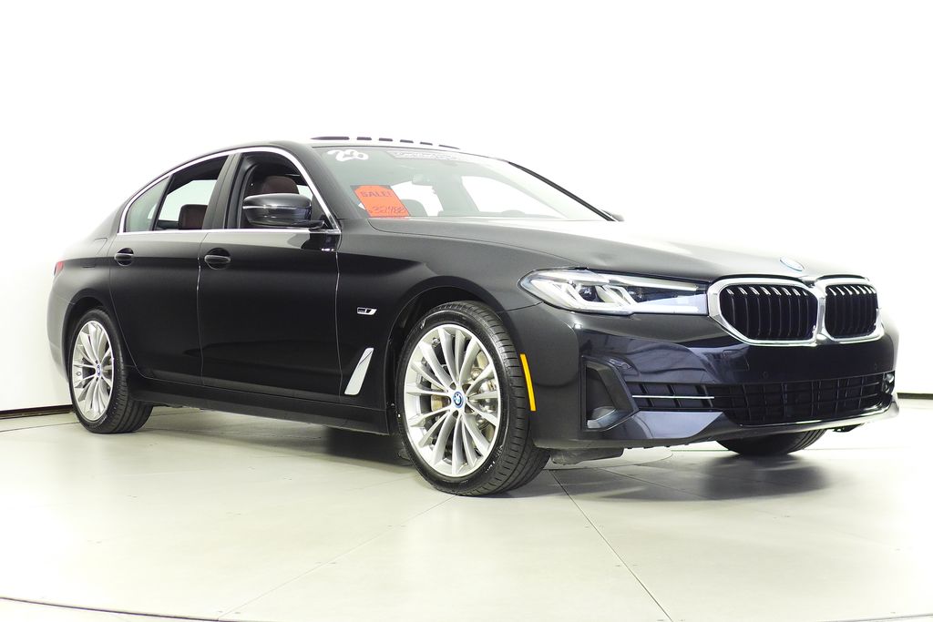 Thumbnail: 2023 BMW 5 Series - 4