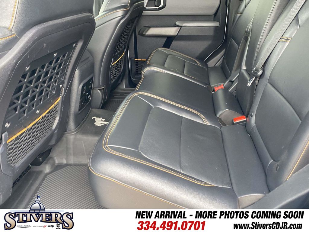 2022 Oxford White Ford Bronco Badlands 4X4 SUV