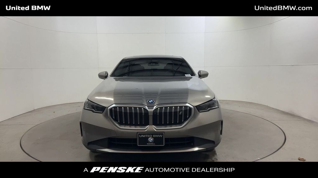 Thumbnail: 2024 BMW i5 - 3