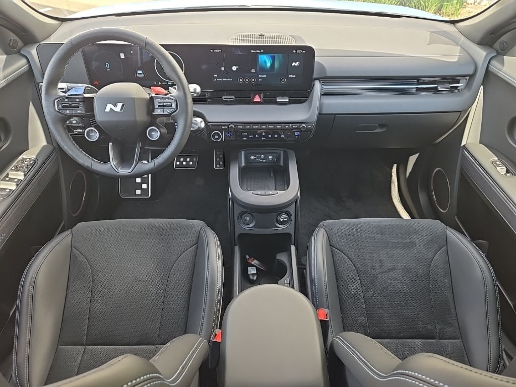 Thumbnail: 2025 Hyundai Ioniq 5 - 31