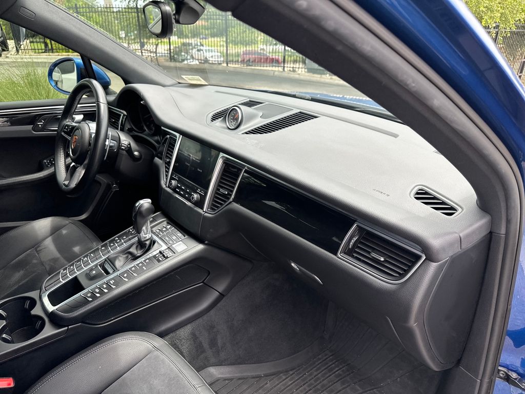Used Car 2018 Porsche Macan  For Sale Under $25,000 In Austin, Texas