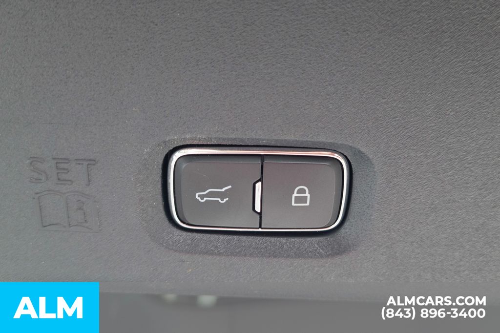 Used 2025 White Ford Platinum image 9