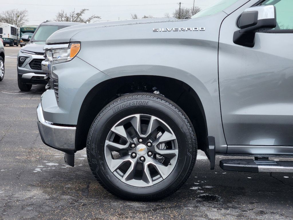 2025 Chevrolet Silverado 1500 LT 6