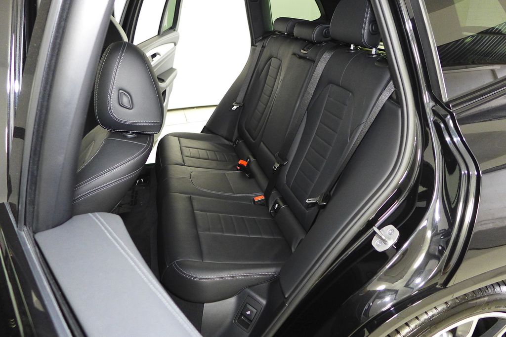 Thumbnail: 2021 BMW X3 - 21