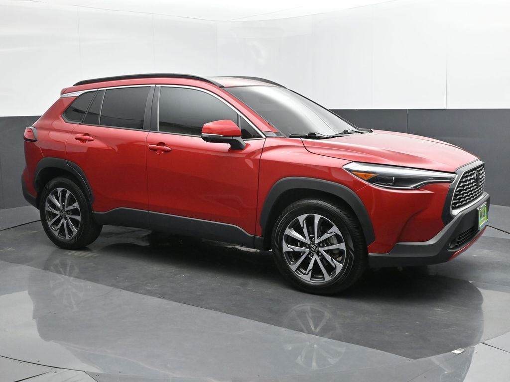 2023 Toyota Corolla Cross XLE