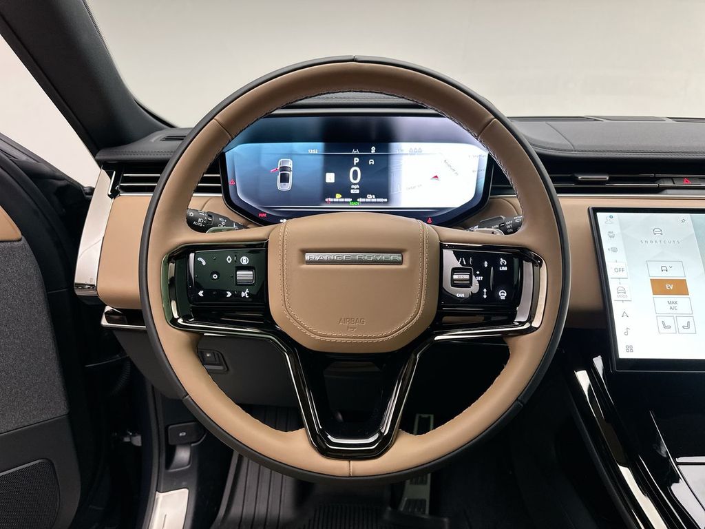 Thumbnail: 2026 Land Rover Range Rover Sport - 14