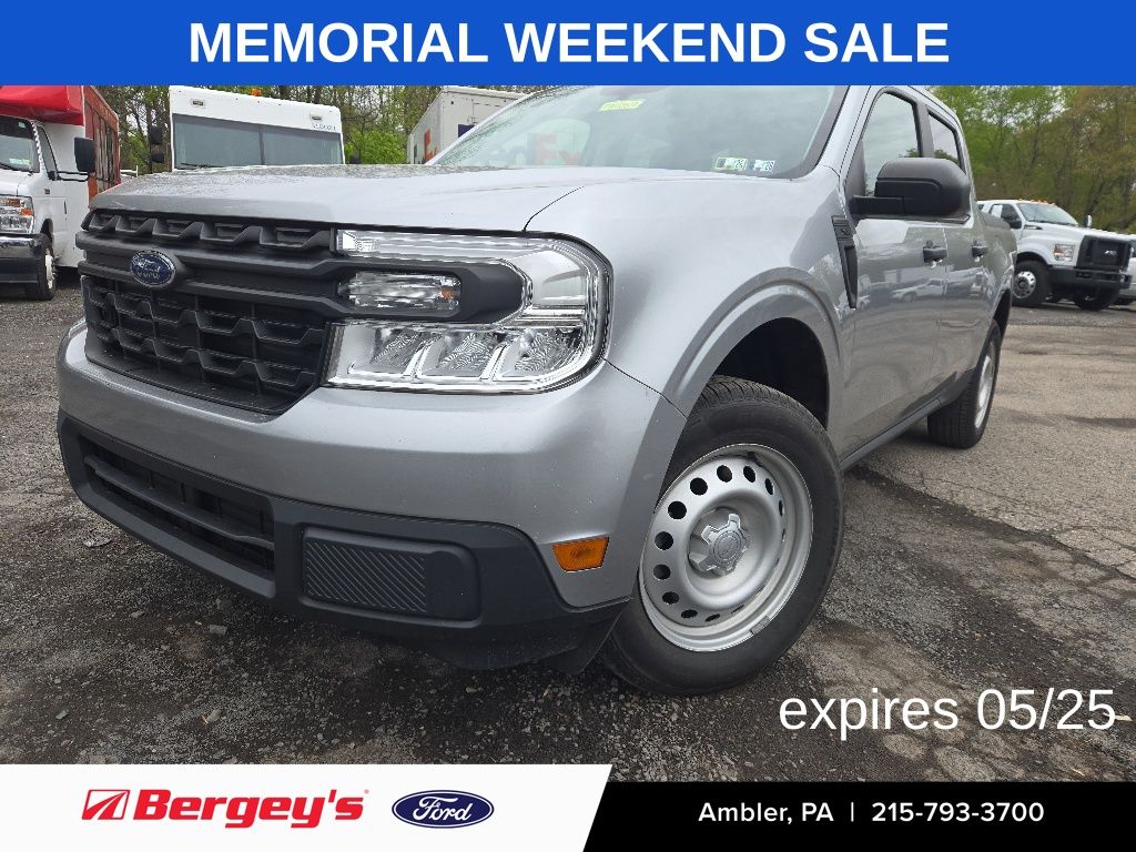 Silver Metallic 2022 Ford Maverick XL SuperCrew FWD Pickup Truck Front-Wheel Drive Continuously Variable Transmission