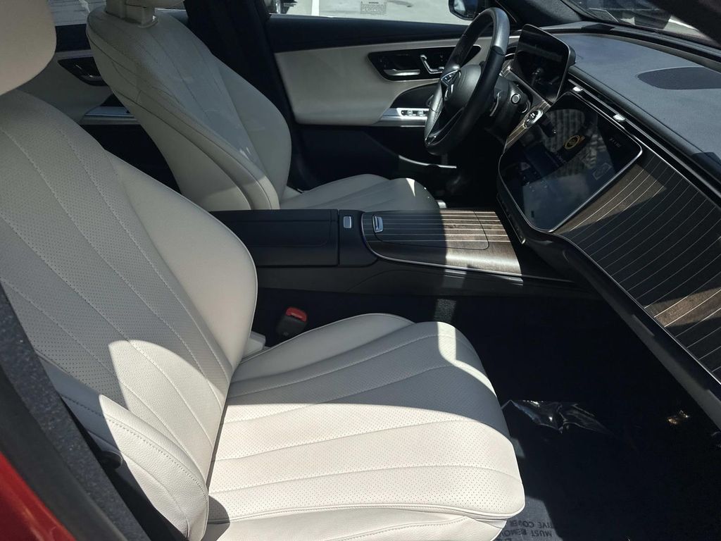 Thumbnail: 2024 Mercedes-Benz E-Class - 11