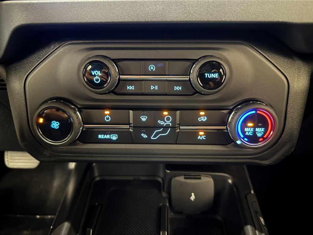 New 2026 Beige Ford Base image 39