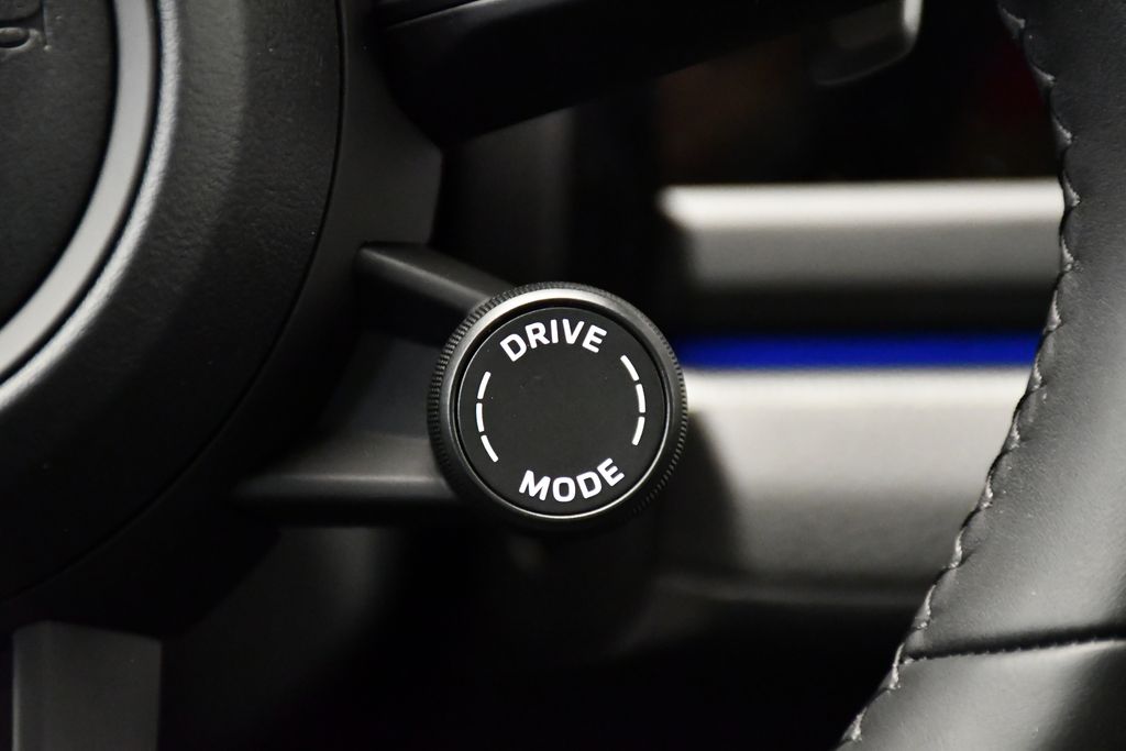 Thumbnail: 2026 Porsche Panamera - 25