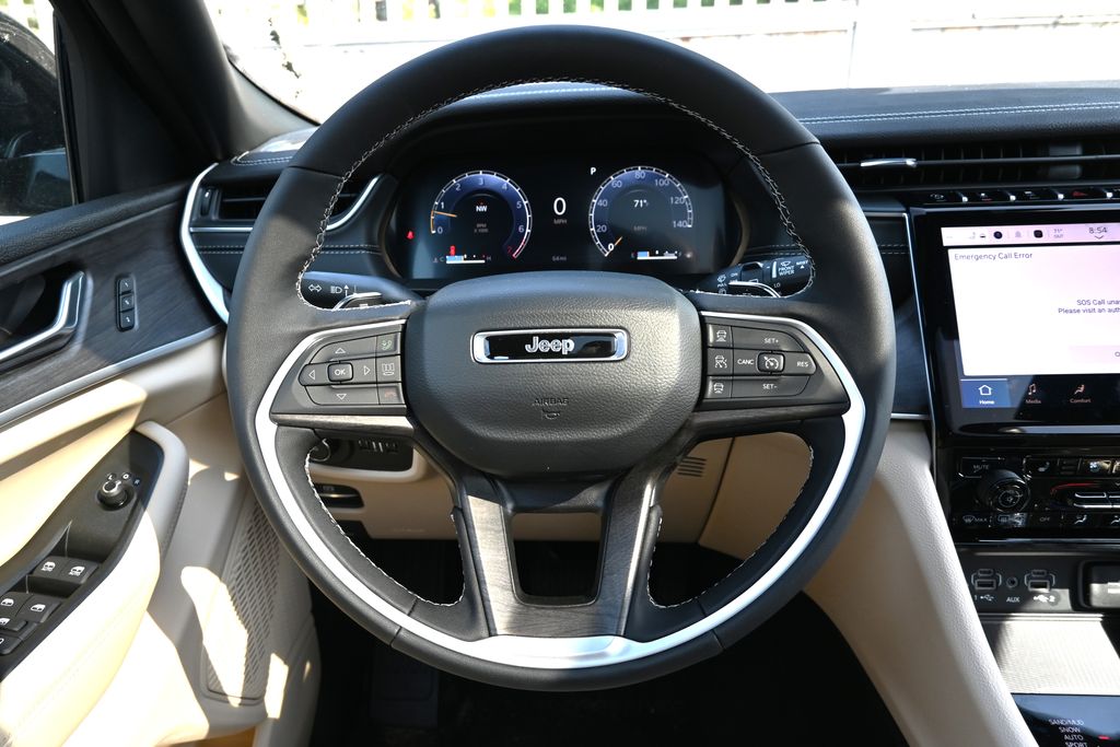 Thumbnail: 2025 Jeep Grand Cherokee L - 7