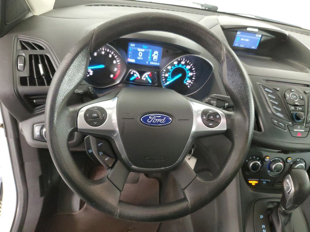 2015 Ford Escape S 21