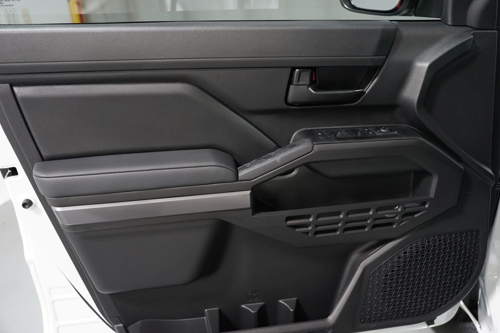 Thumbnail: 2025 Toyota Tacoma - 31