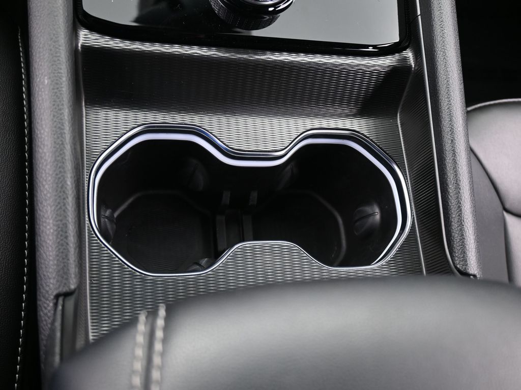 Used 2024 Midnight Sky Jeep Limited image 28