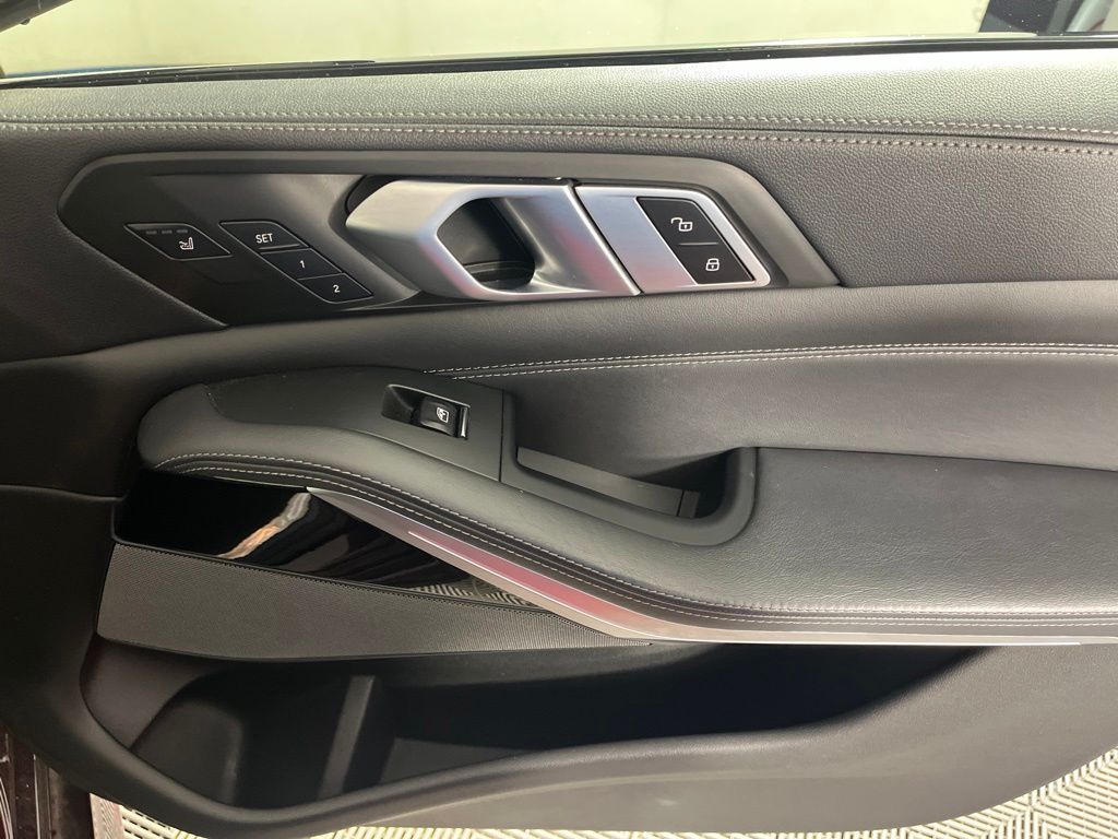 Thumbnail: 2020 BMW X5 - 8
