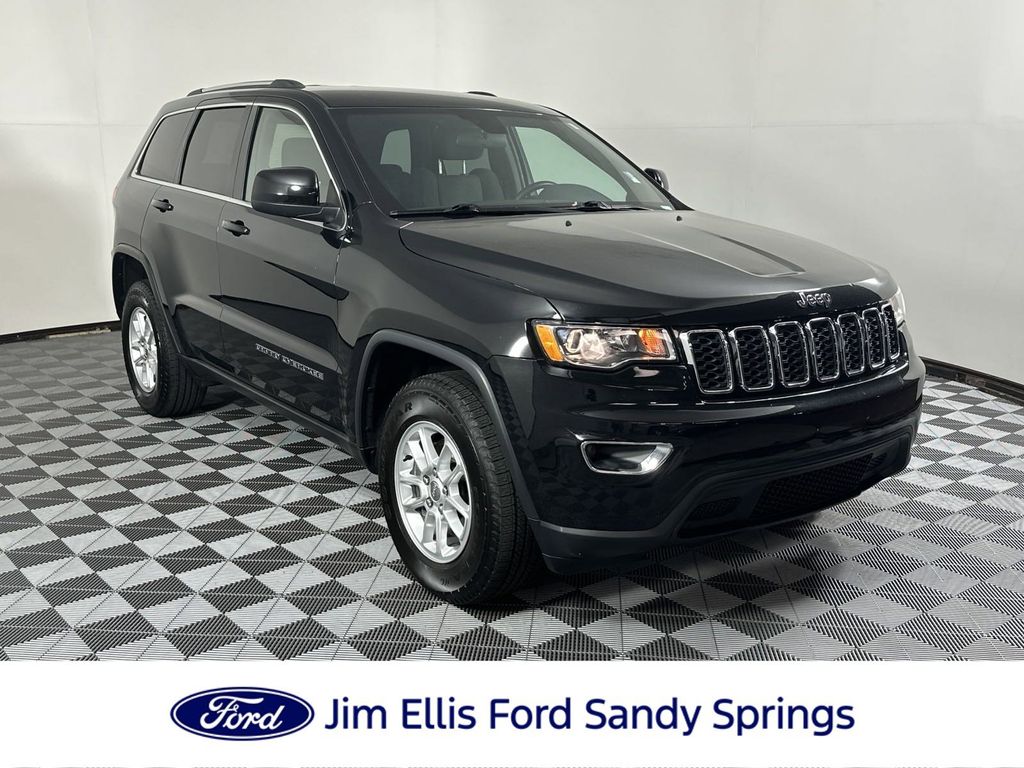 2018 Jeep Grand Cherokee Laredo 1