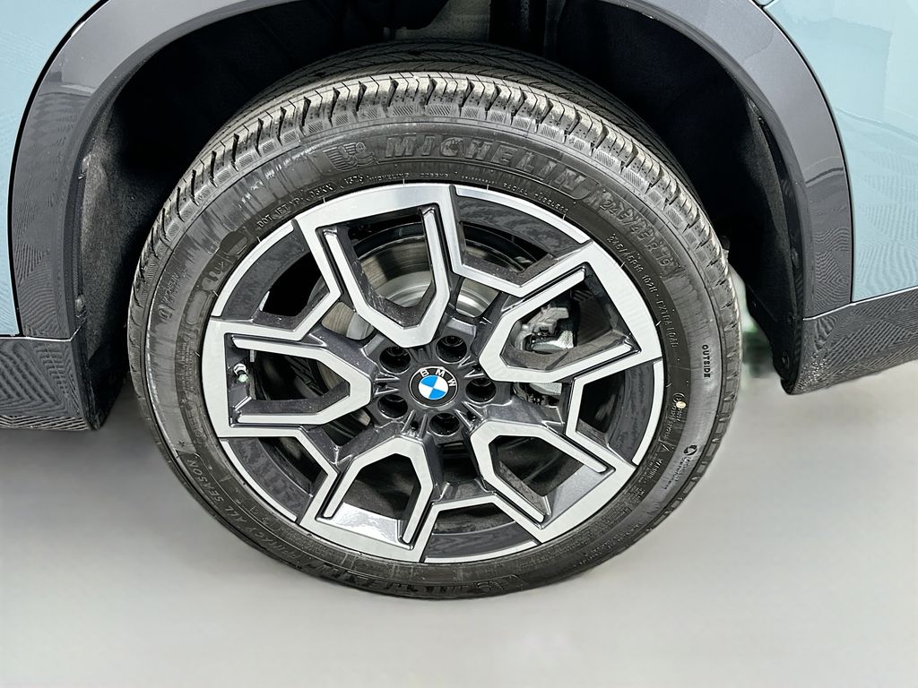 Thumbnail: 2026 BMW X1 - 23