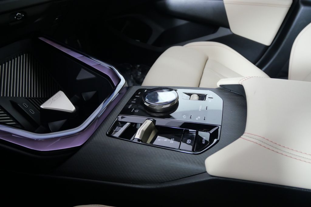 Thumbnail: 2025 BMW X3 - 25