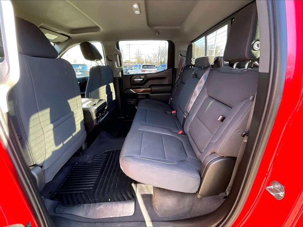 2021 Chevrolet Silverado 1500 — photo 15