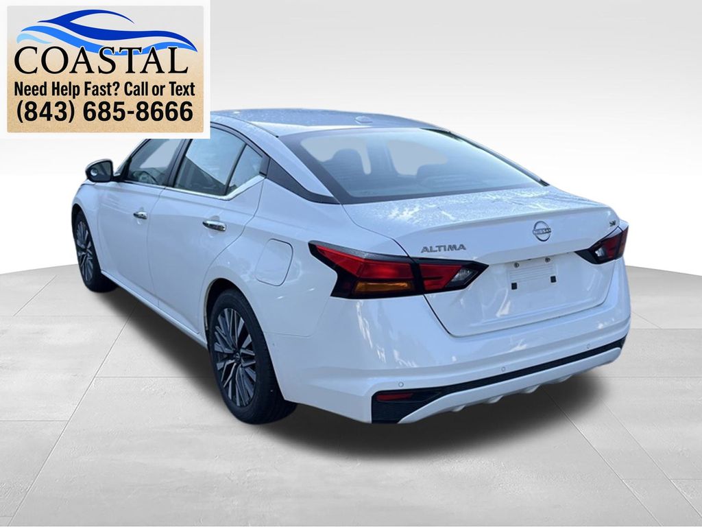 2024 Nissan Altima 2.5 SV White at Lugoff Nissan