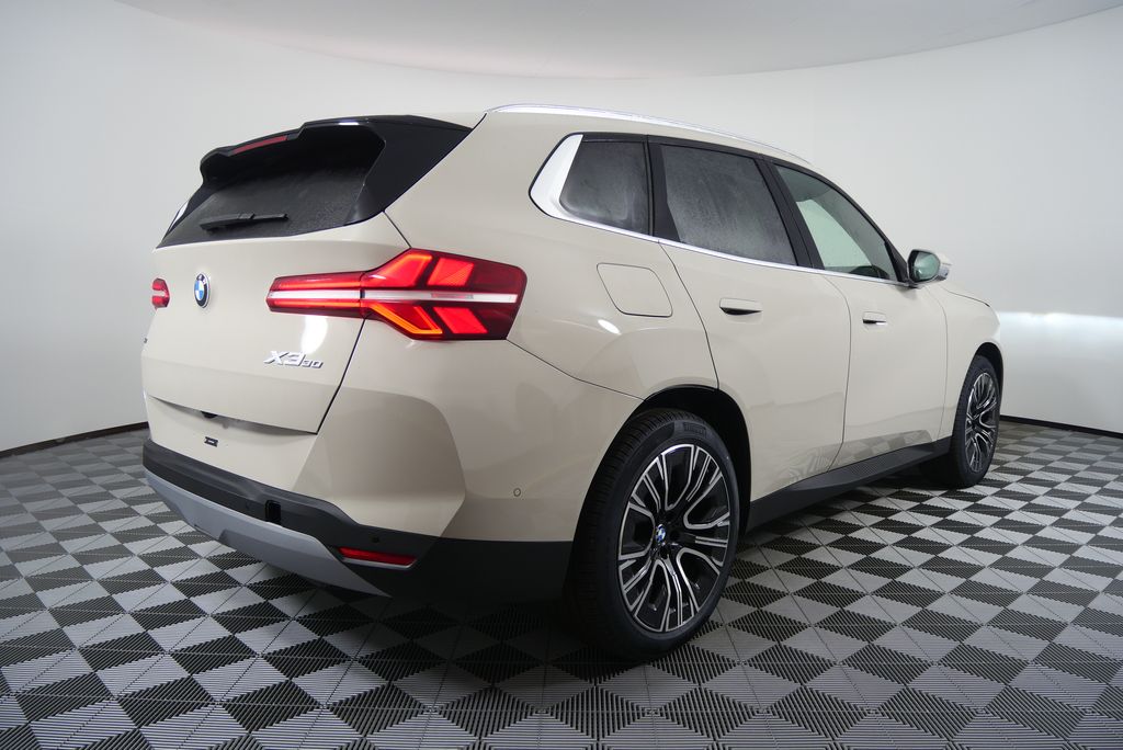 Thumbnail: 2026 BMW X3 - 3