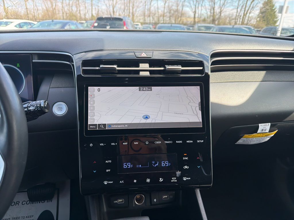 Thumbnail: 2023 Hyundai Santa Cruz - 15