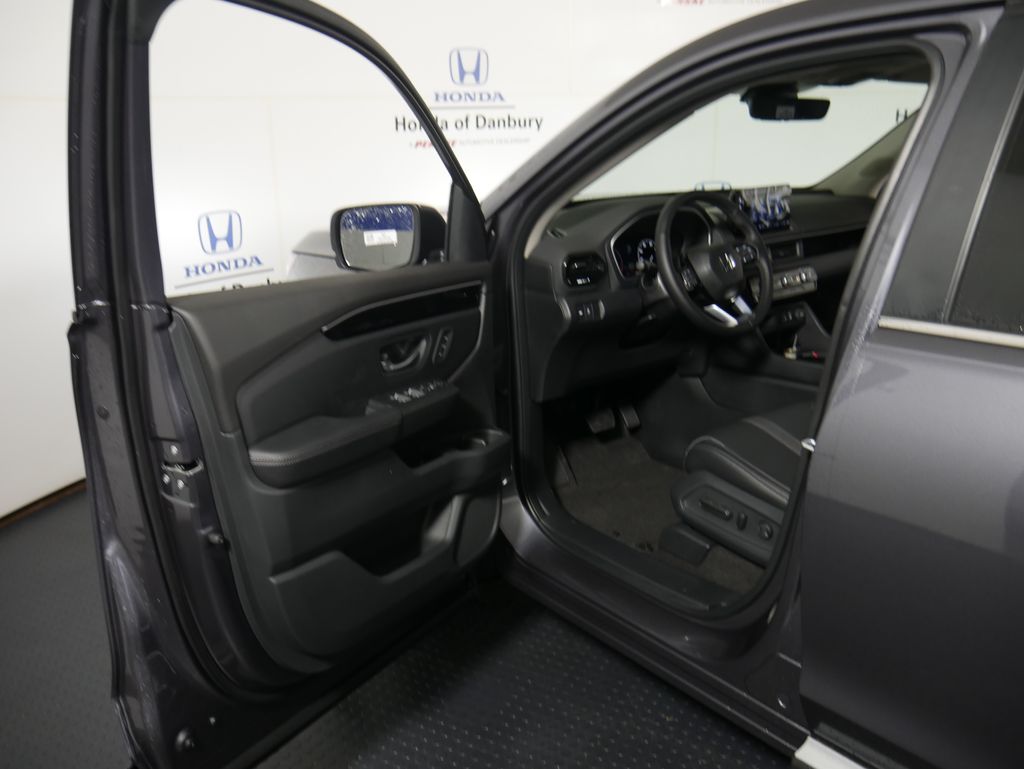 Thumbnail: 2025 Honda Pilot - 11