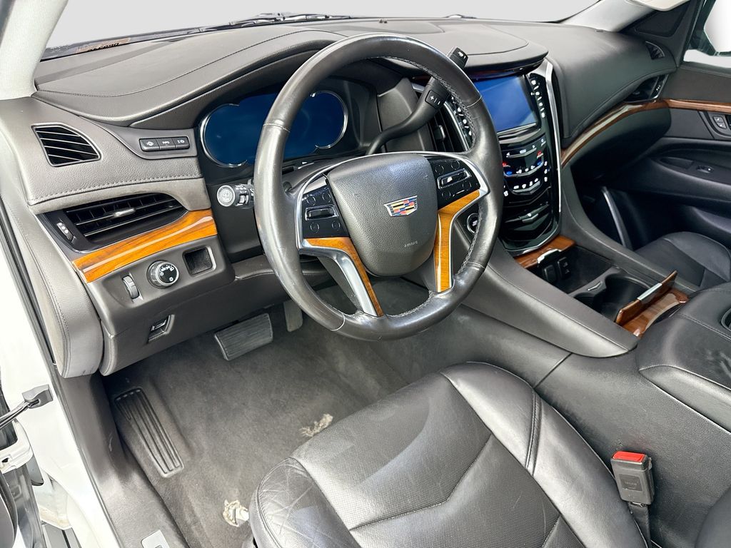 Thumbnail: 2016 Cadillac Escalade - 9