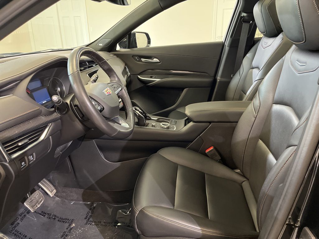 used 2023 Cadillac XT4 car, priced at $28,850