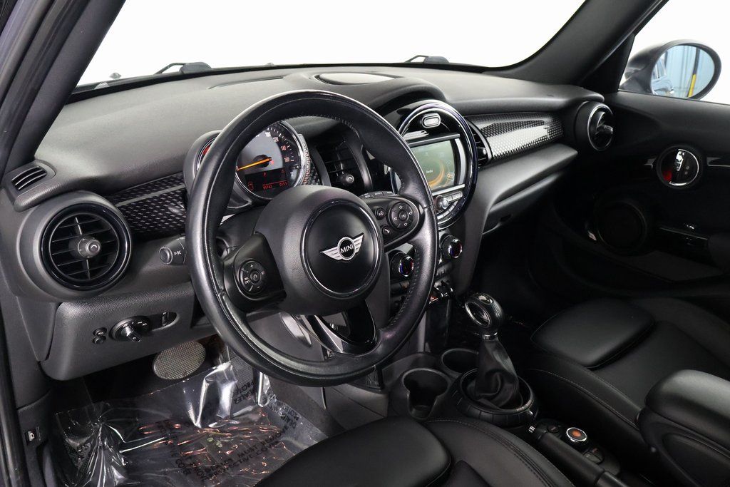 Thumbnail: 2017 MINI Cooper - 7