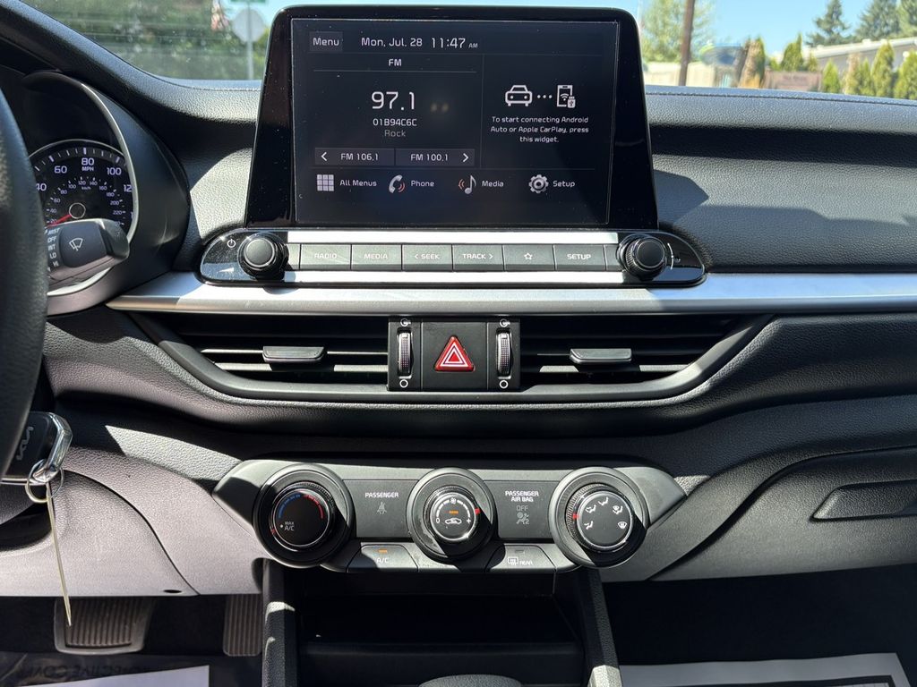 2023 Kia Forte LXS