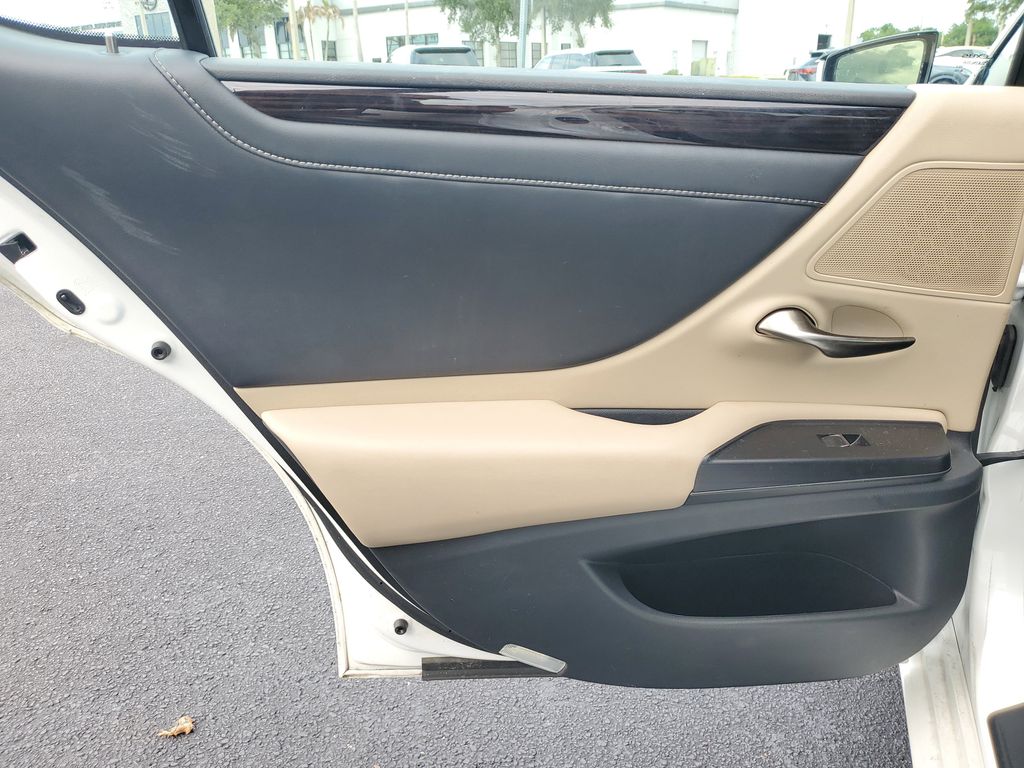 used 2021 Lexus ES car, priced at $33,998