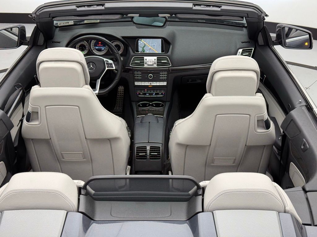 Thumbnail: 2016 Mercedes-Benz E-Class - 16