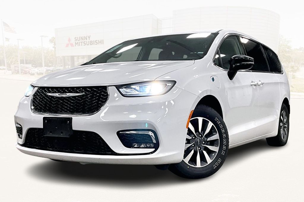2024 Chrysler Pacifica Hybrid Select FWD