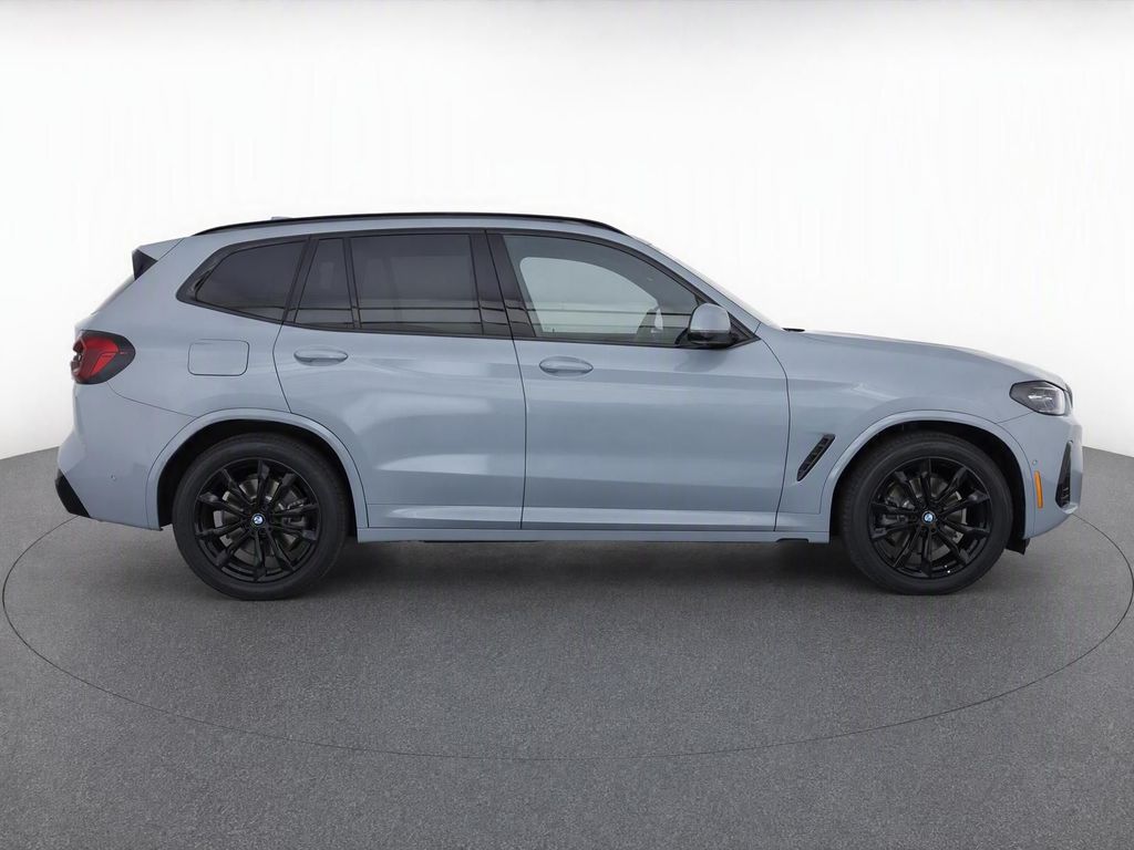 Thumbnail: 2024 BMW X3 - 28