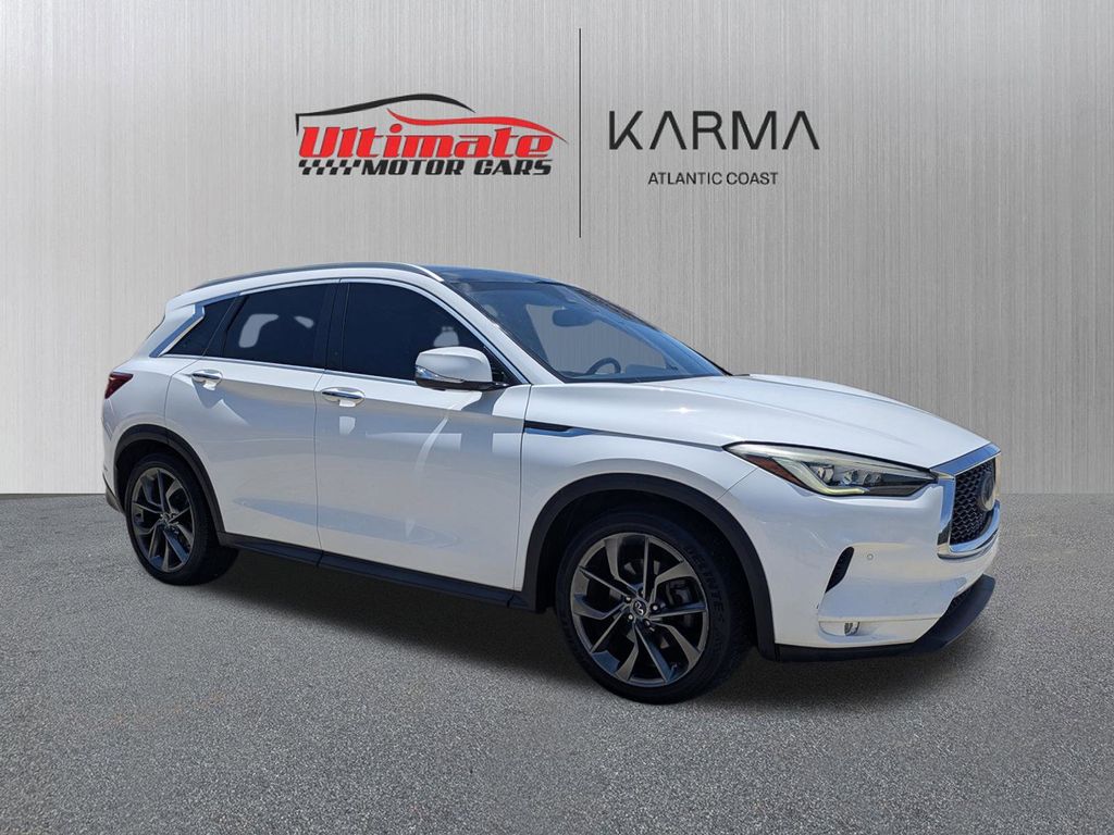 Lunar White 2019 INFINITI QX50 Essential FWD SUV / Crossover Front-Wheel Drive Continuously Variable Transmission