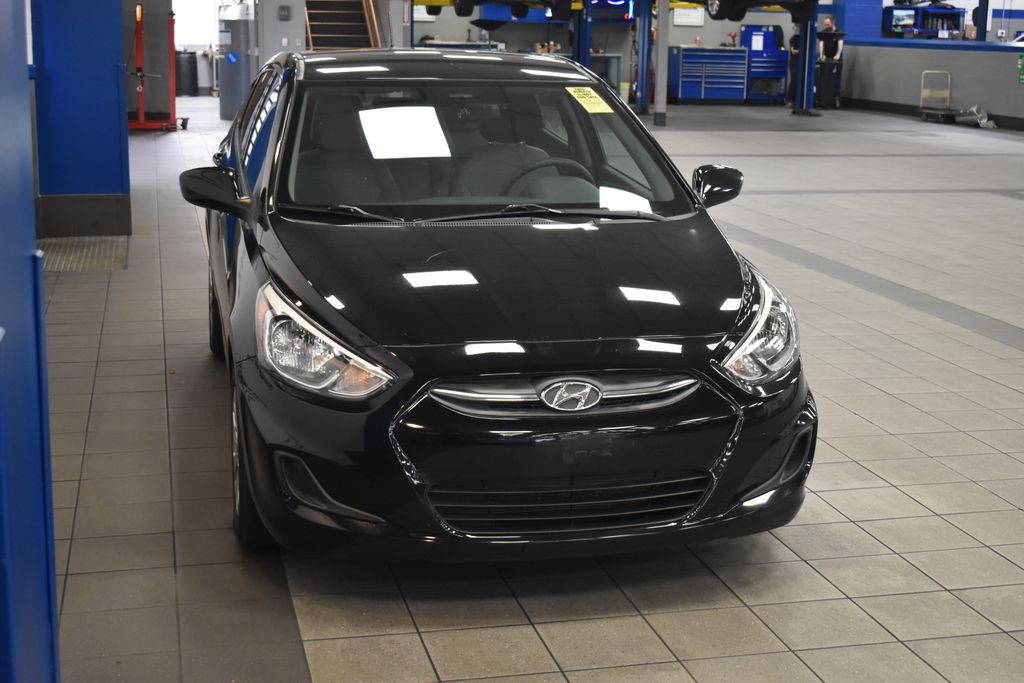 2017 Hyundai Accent SE 3
