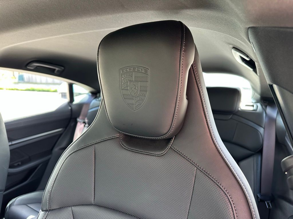 Thumbnail: 2025 Porsche Taycan - 23