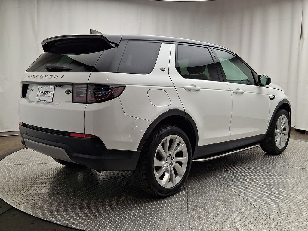 Thumbnail: 2023 Land Rover Discovery Sport - 4