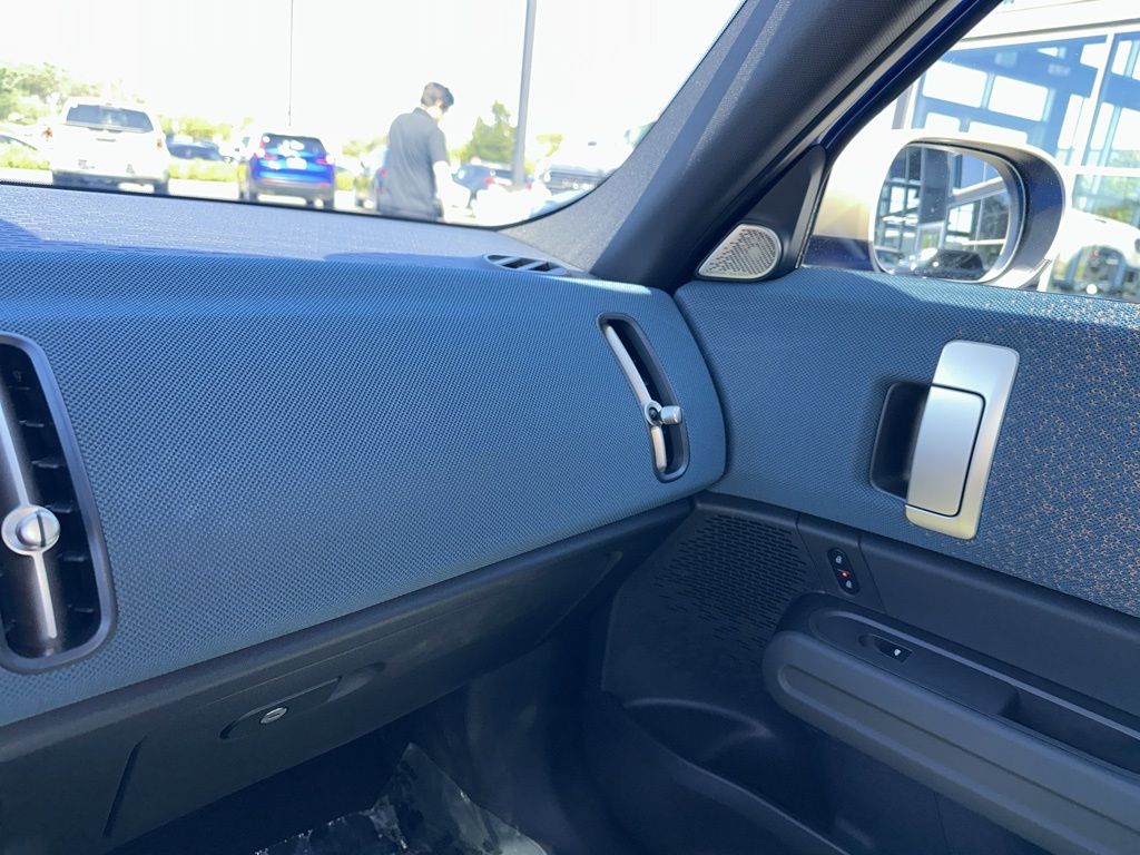 Thumbnail: 2025 MINI Cooper Countryman - 13