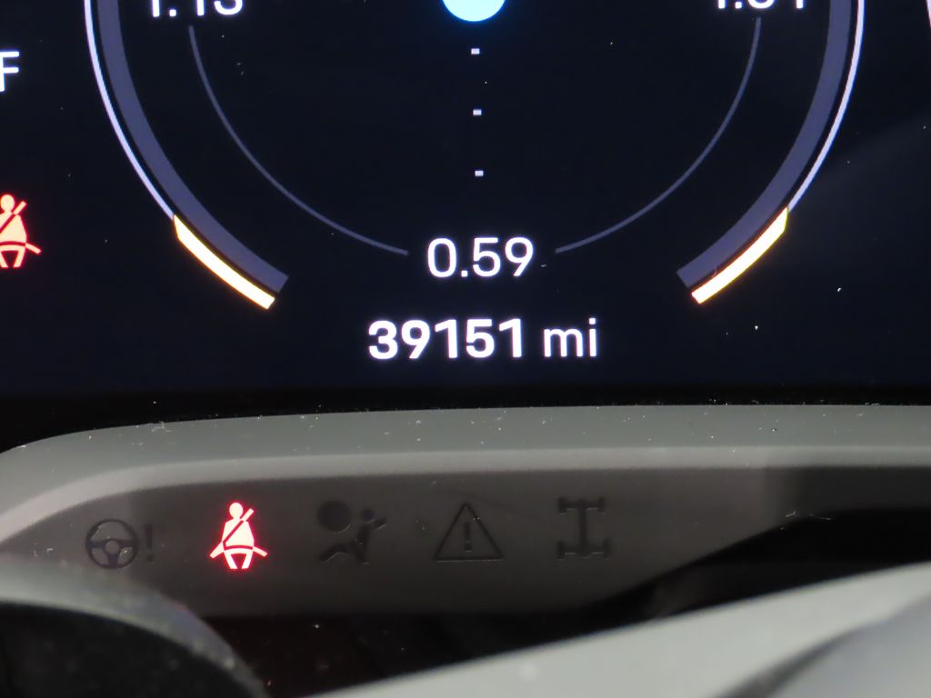 Thumbnail: 2022 Porsche Taycan - 17