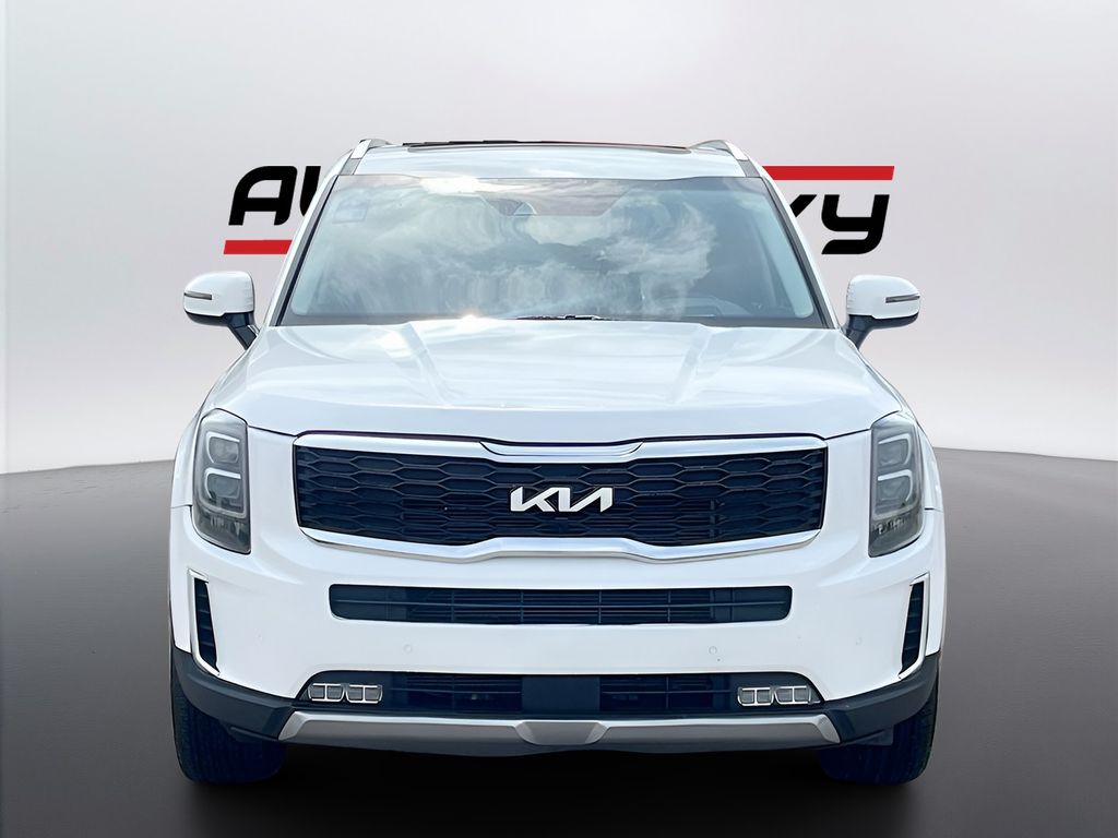 Used 2020 White Kia SX image 2