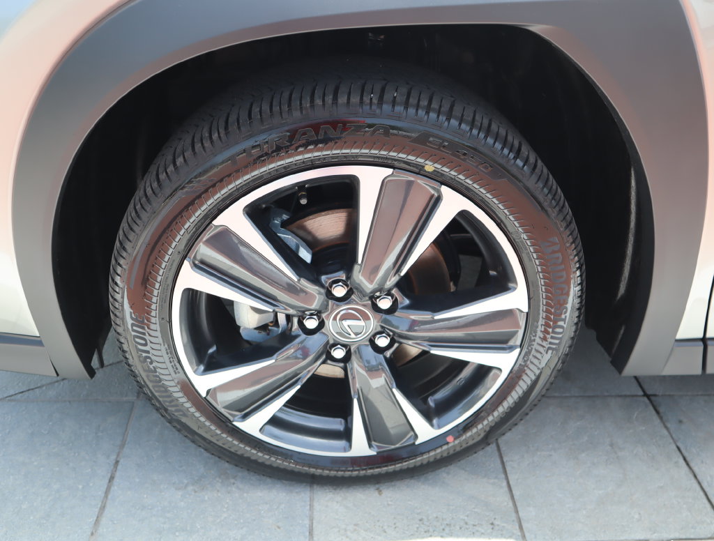 Thumbnail: 2026 Lexus UX - 10
