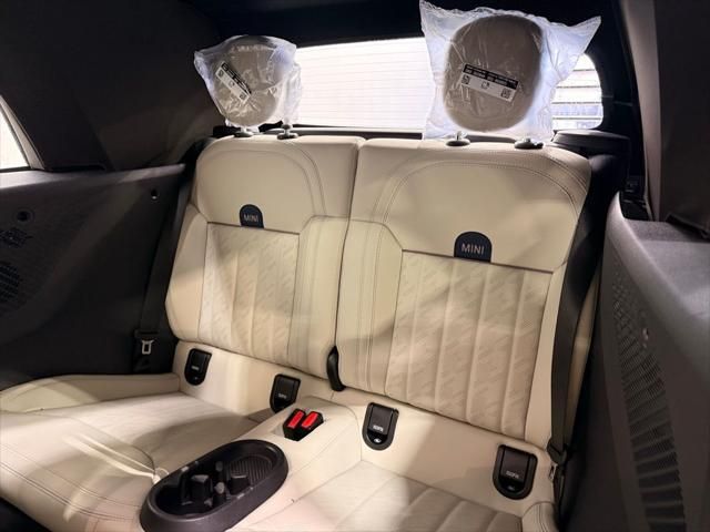 Thumbnail: 2026 MINI Cooper - 19