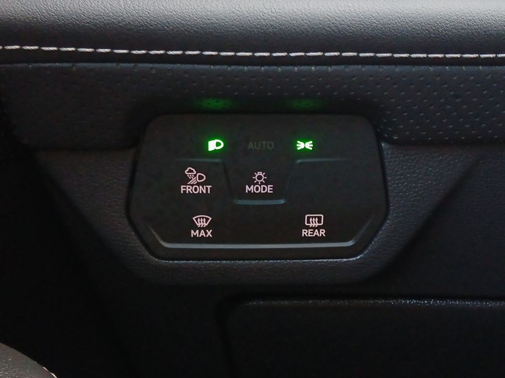 Used Car 2024 Volkswagen Atlas  2.0t Se W/technology For Sale Under $30,000 In Austin, Texas