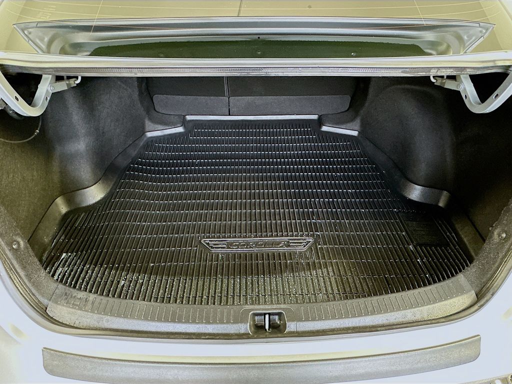 Thumbnail: 2024 Toyota Corolla - 26