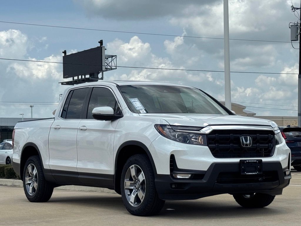 2026 Honda Ridgeline RTL White at Community Honda