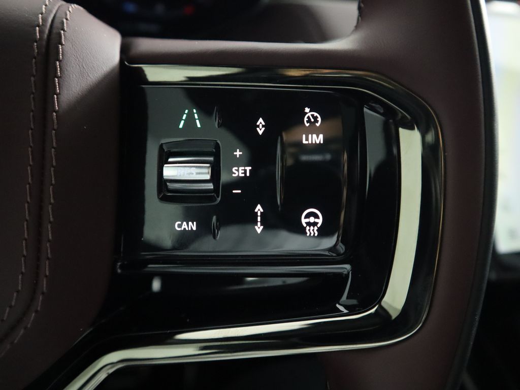 Thumbnail: 2024 Land Rover Range Rover Sport - 12