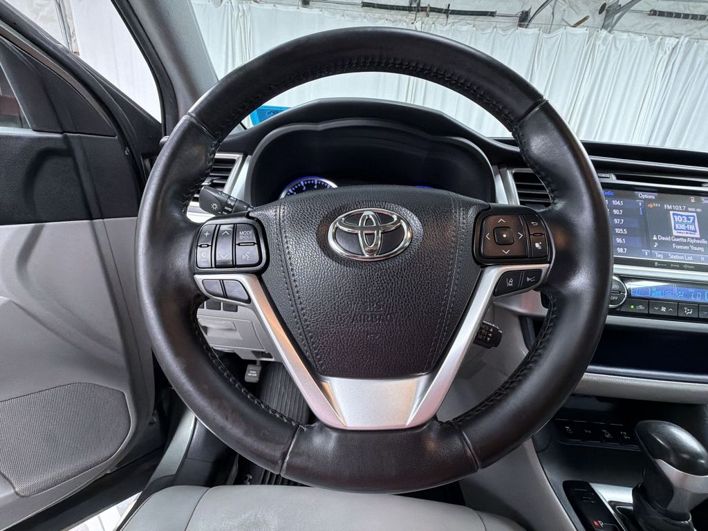 Used 2019 Toyota Highlander SUV