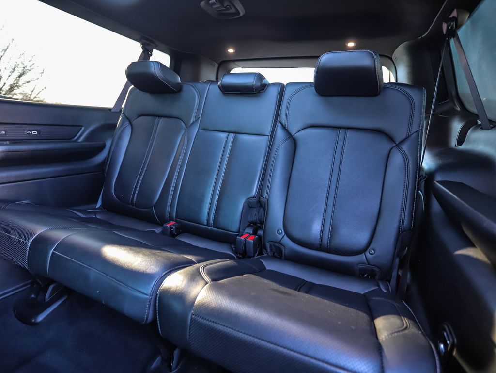 Thumbnail: 2023 Jeep Wagoneer - 24